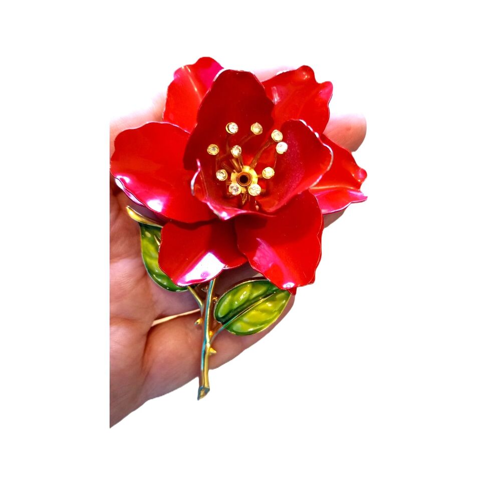 Vintage Crown Trifari flower brooch layered cluster enamel Red petals rhinestone